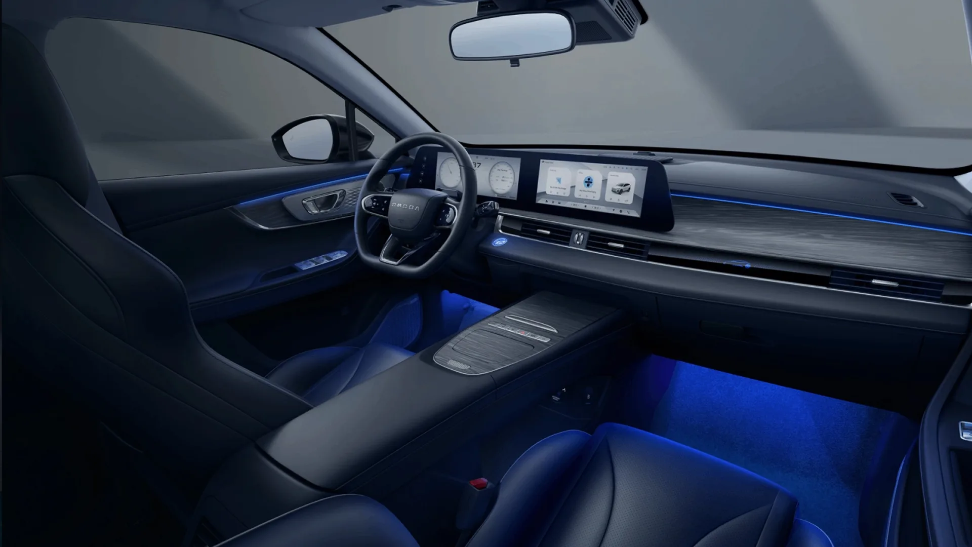 Omoda 5 SHS-H — Digitalna instrument tabla